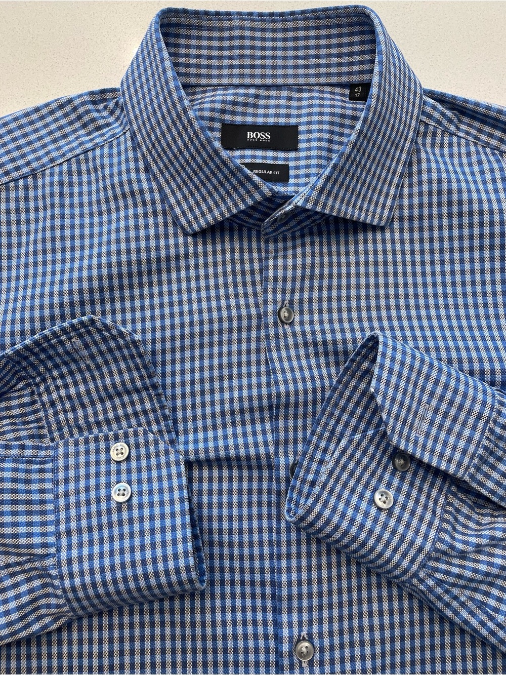 Hugo Boss - cotton dress shirt Size 43 (17”neck)